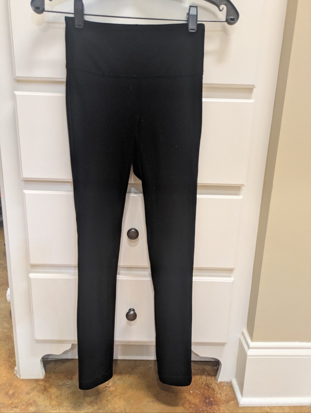 White House Black Market Velvet Leggings  XXSP, NWOT